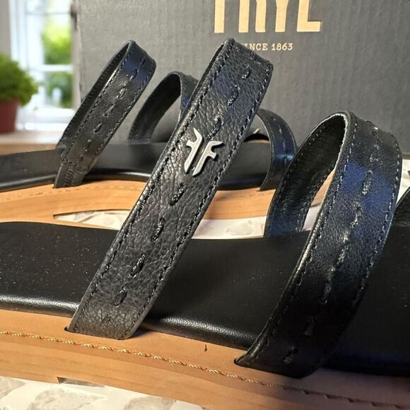Frye Faye Leather Strappy Slide Sandals Black Flat Women’s Size 6.5 NIB - Picture 3 of 13